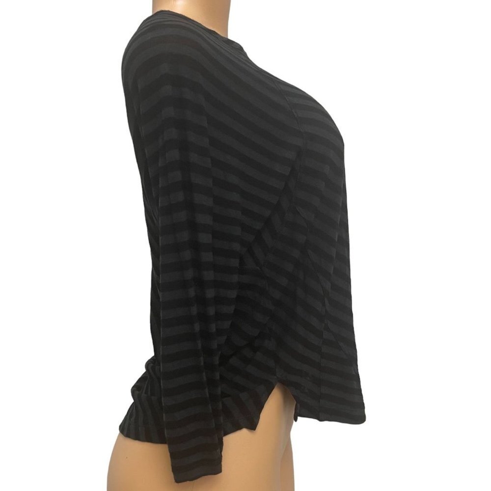 Calvin Klein Jeans Women Black Gray Top Shirt Pullover 3/4 Sleeve Off-Shoulder - Picture 4 of 9